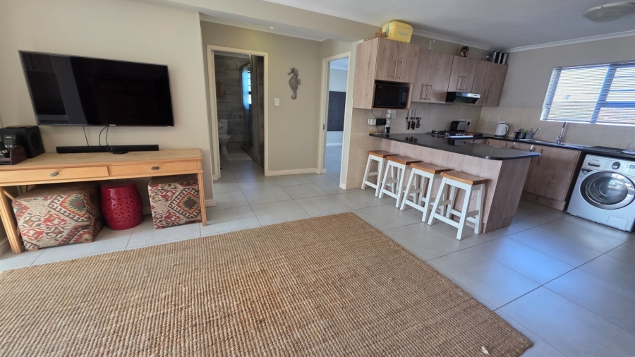 2 Bedroom Property for Sale in Hartenbos Central Western Cape